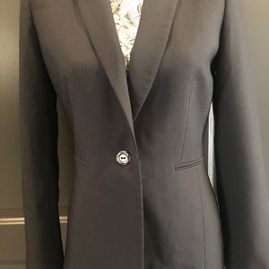 Tahari blazer